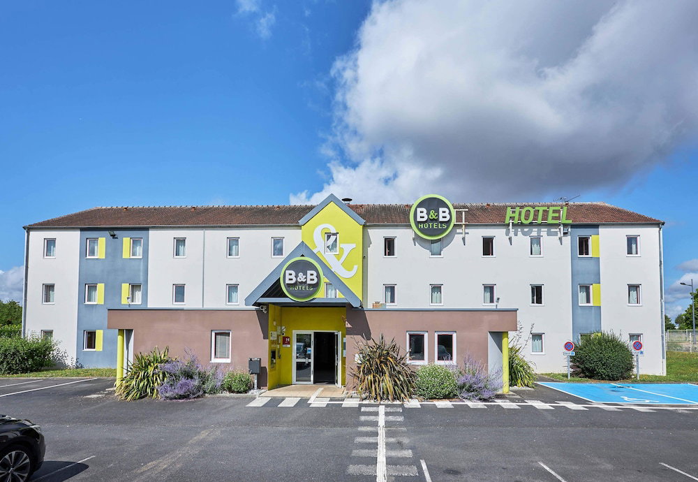 Отель · B&B HOTEL Caen Mémorial, Saint-Contest