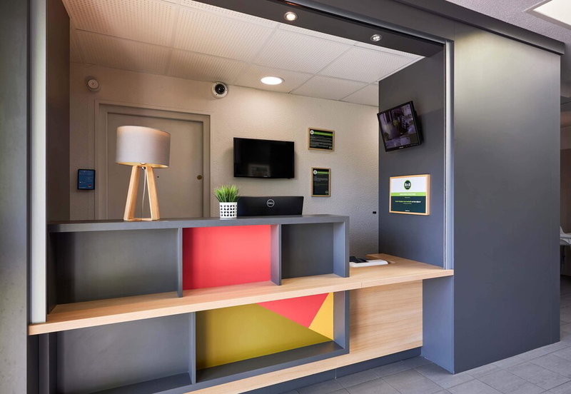 B&B HOTEL Caen Mémorial, Saint-Contest, Франция