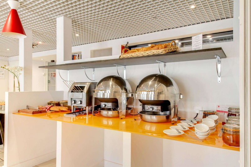 Brit Hotel Porte d'Espagne, Perpignan, France