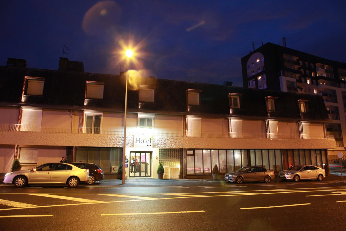 Hotel · Park Hôtel & Appartements, Cholet