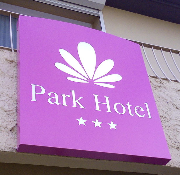 Park Hôtel & Appartements, Cholet, France