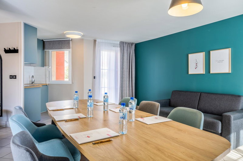 Appart'City Confort St Quentin en Yvelines - Bois D'Arcy, Bois-dʼArcy, Франция