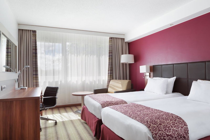Holiday Inn Lille Ouest Englos by IHG, Englos, France