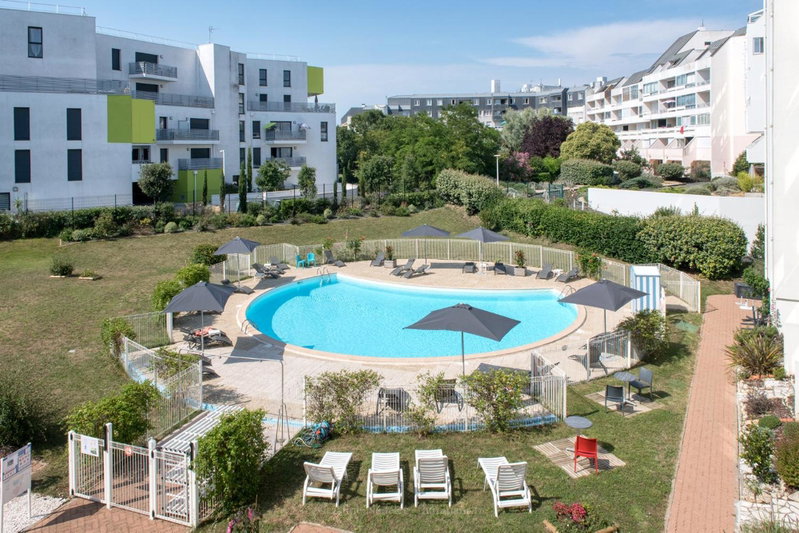 Résidence avec Piscine face au port 200m plage, La Rochelle, Франция