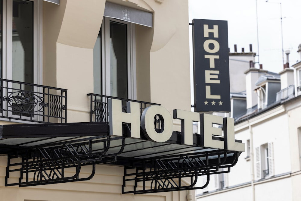 Hotel · Hotel Charlemagne, Neuilly-sur-Seine