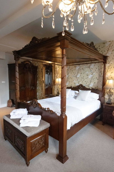 Logis Hotel De France, La Chartre-sur-le-Loir, France