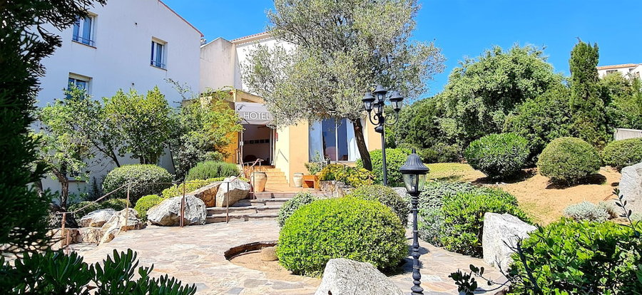 Hôtel Cala di l'Oru, L'Île-Rousse, France