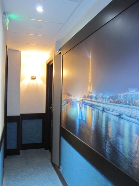 Amiral-Fondary, Paris, Francia