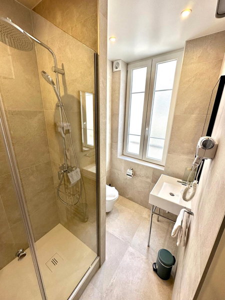 Hotel Zora, Paris, France