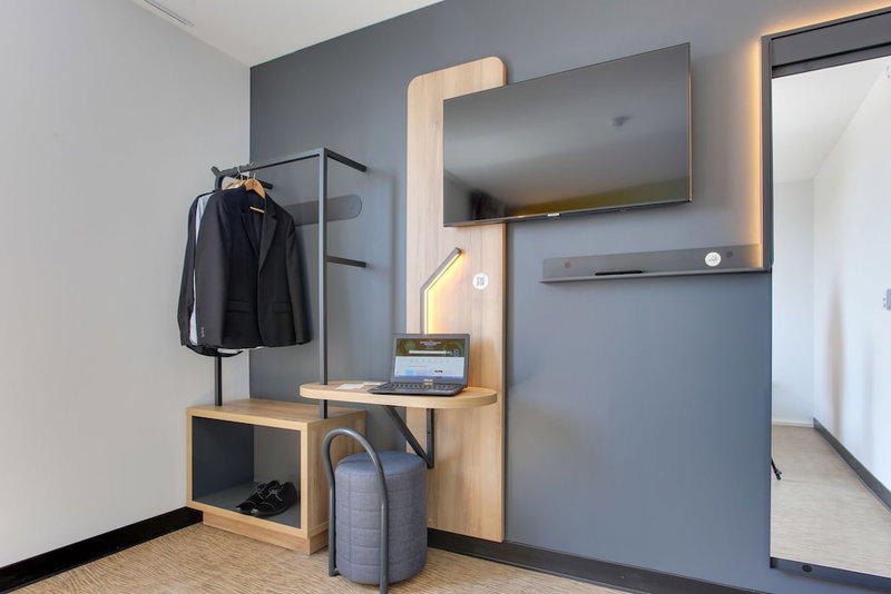 B&B HOTEL Saintes, Saintes, France