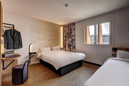 B&B HOTEL Saintes, Saintes, France