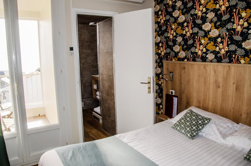 Hôtel Arc en Ciel et SPA Les Sables d'Olonne, Les Sables-dʼOlonne, France