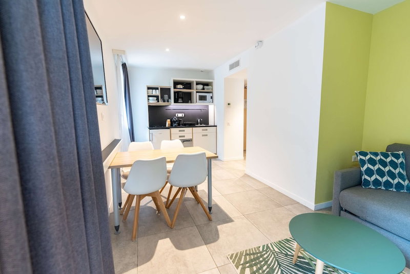 Appart'hôtel Kyriad Résidence Cabriès - Plan de Campagne, Cabries, Франция