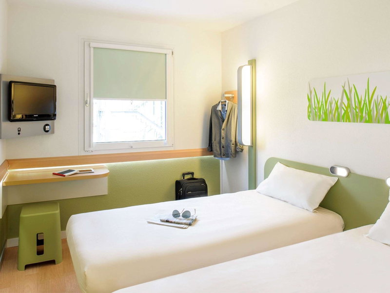 ibis budget Givet, Givet, France