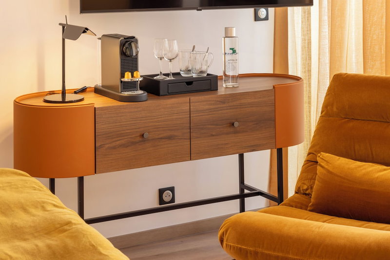 Hotel 56 - Bordeaux Centre Gare Saint Jean, Floirac, France