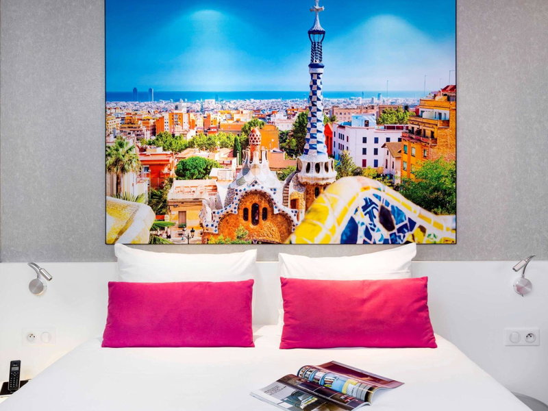 ibis Styles Blois Centre Gare, Blois, France