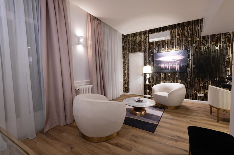 Grand Hôtel Du Tonneau D'Or, Belfort, Frankreich