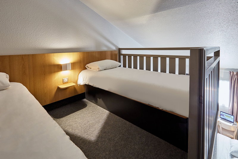 B&B HOTEL CAEN Sud, Ifs, France