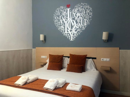 Hostal Live Natura Barcelona, Barcelona, Spain