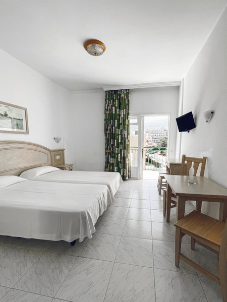 Apartamentos La Carabela, Puerto de la Cruz, Spain