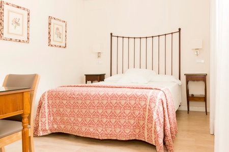 Hotel Sauce, Zaragoza, Spain