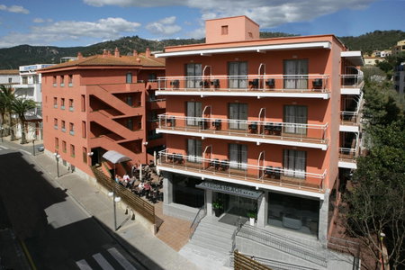 Tossa Beach Center, Tossa de Mar, Испания