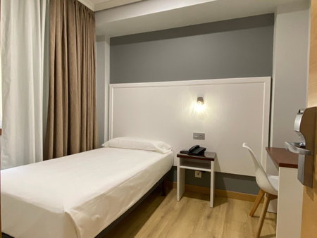 Hotel Arsus, Vigo, Испания