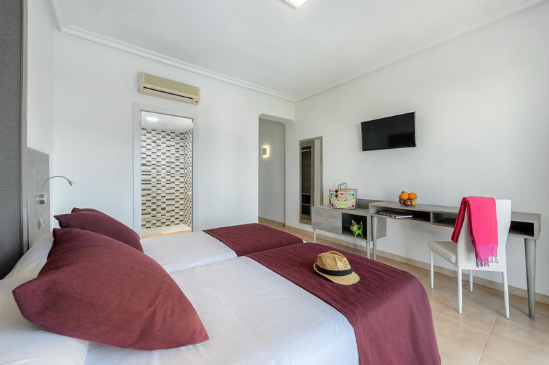 Hotel Vibra Marco Polo I - Adults only, San Antonio, Spain