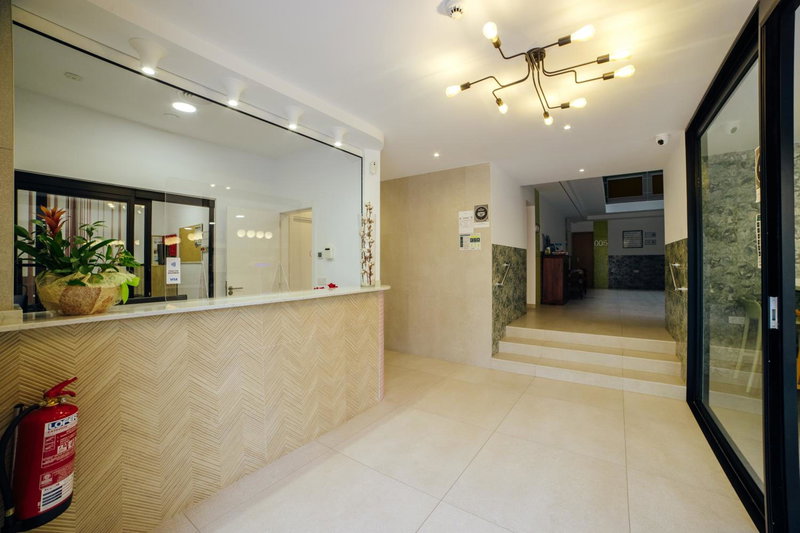 Apartamentos Palm Court, Benidorm, Spain