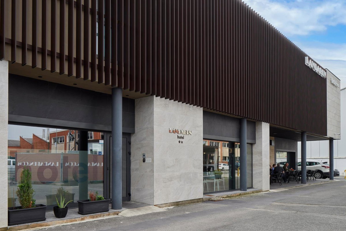 Hotel · Hotel Landaben, Pamplona