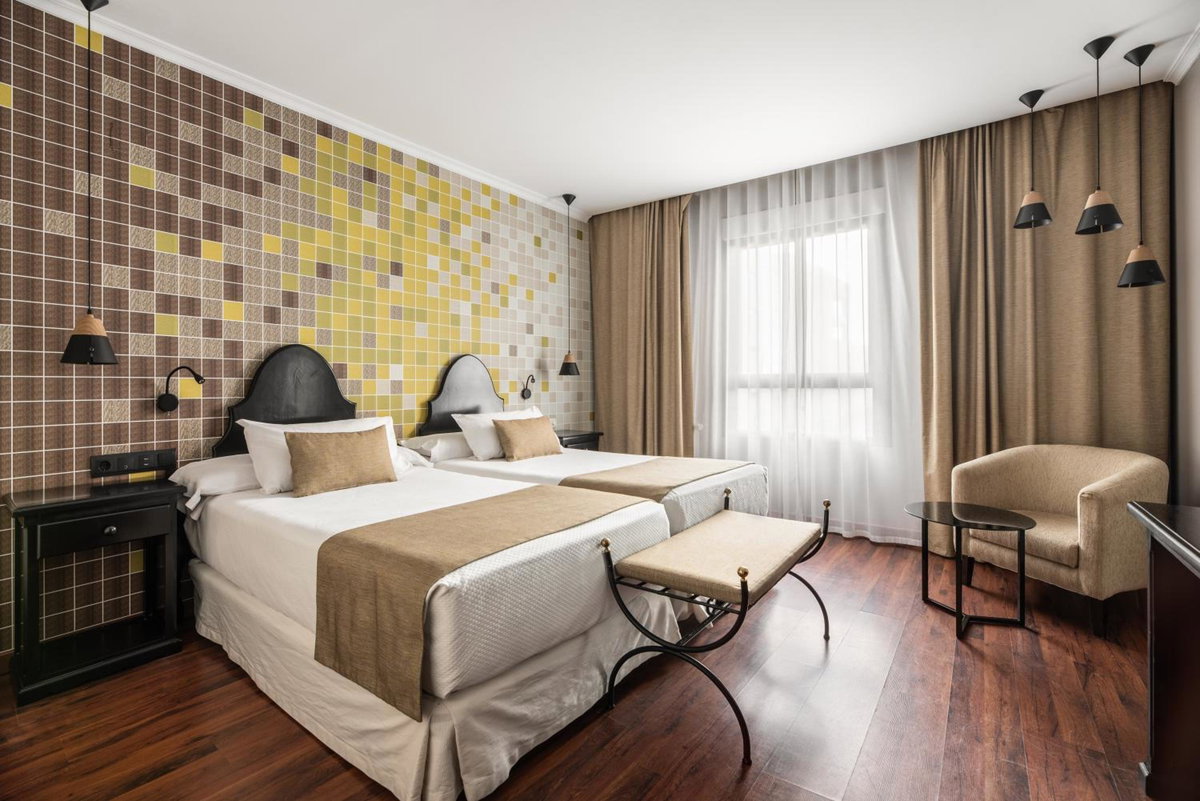 Отель · Hotel Rio Badajoz, Badajoz