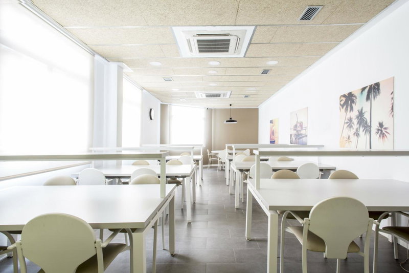 Residencia Universitaria Resa Barcelona Diagonal, Barcelona, Spanien