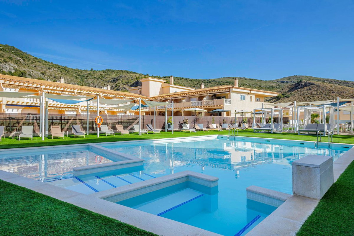 Hotel · Cullera Holiday, Cullera