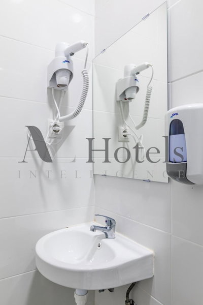 AYZ Ulises - Auto check-in property, Madrid, España