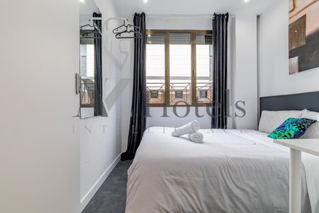 AYZ Ulises - Auto check-in property, Madrid, Spanien