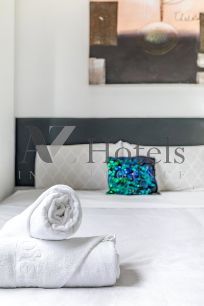 AYZ Ulises - Auto check-in property, Madrid, España