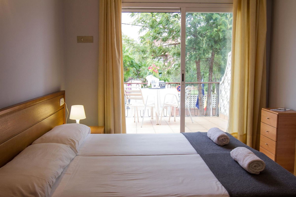 Hôtel · Hotel 139, Castelldefels