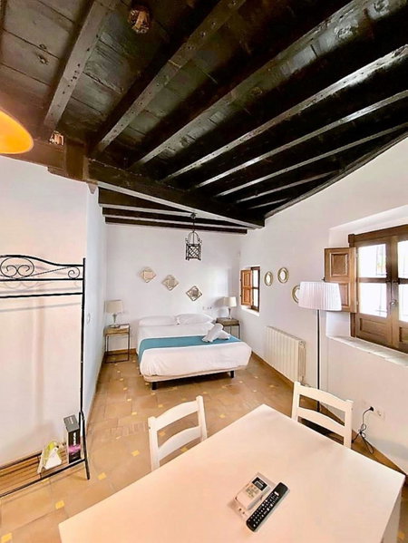 Suites Casa de las Columnas, Granada, Spain