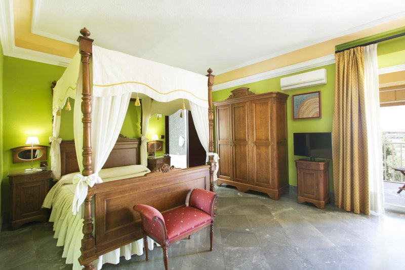 Hotel Carlos V, Granada, España