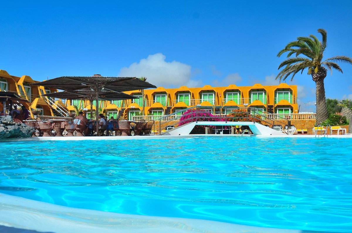 Hotel · Aparthotel la Piramide, Costa De Antigua