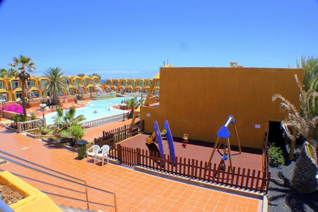 Aparthotel la Piramide, Costa de Antigua, Spain