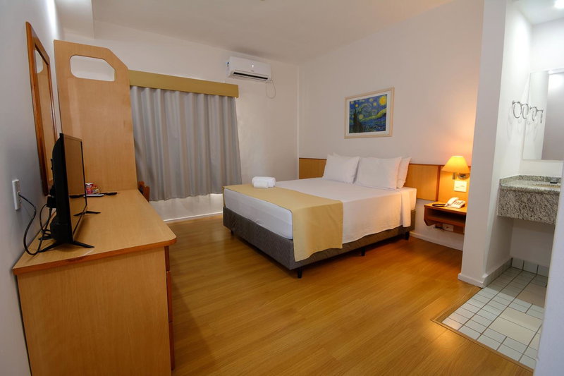 Fênix Hotel Limeira, Limeira, Бразилия