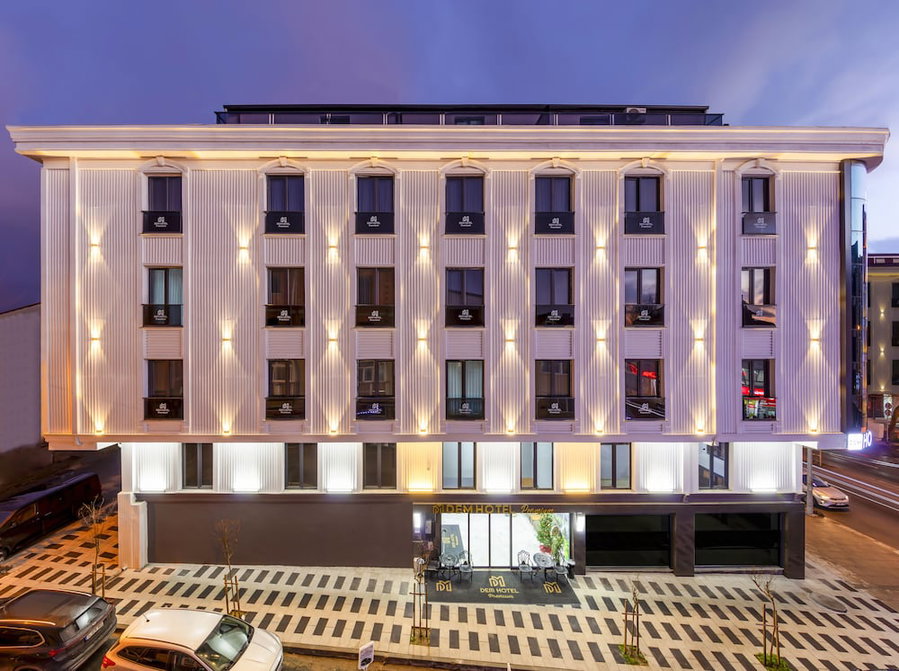 Dem Premium Hotel - Round Trip Airport Service - Istanbul International Airport, Arnavutköy, Turkey
