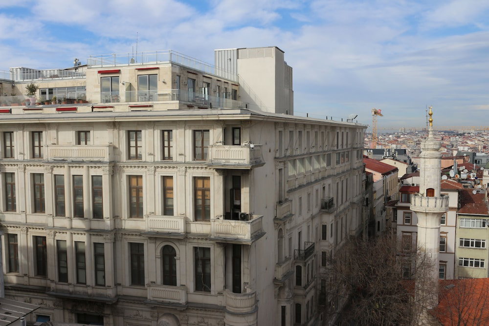 Hotel · Li Hotel Pera, Istanbul