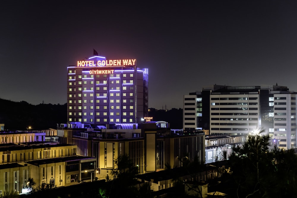 Hotel · Hotel Golden Way Giyimkent, Istanbul