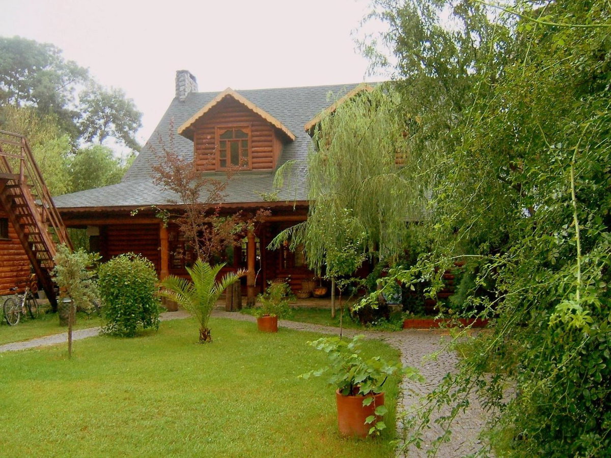 Отель · Tranquilla River Lodge, Agva