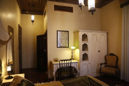 Elif Hatun Konagi, Tarsus, Turkey