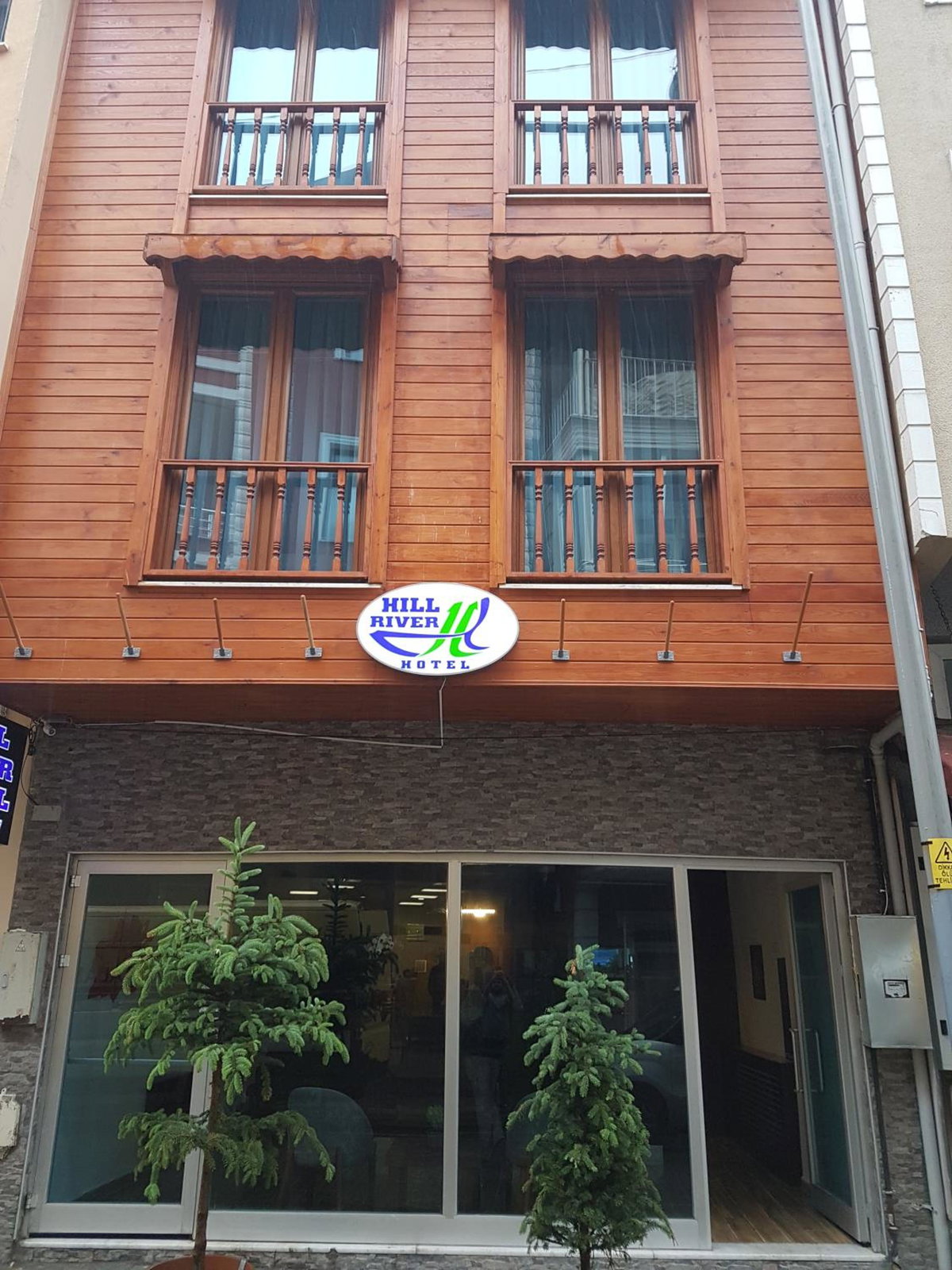 Отель · Hill River Hotel, Agva