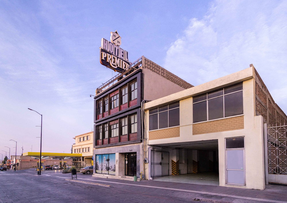 Hotel · Hotel Premier, Saltillo