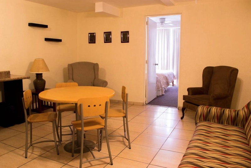 Hotel Rincon Real Suites, Durango, Мексика